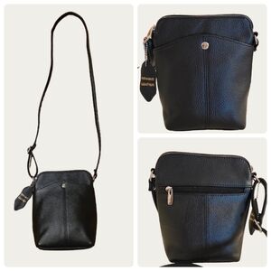 Cal-Wyn Beautiful Chunky Butter Soft Black Pebbled Leather Crossbody NWOT